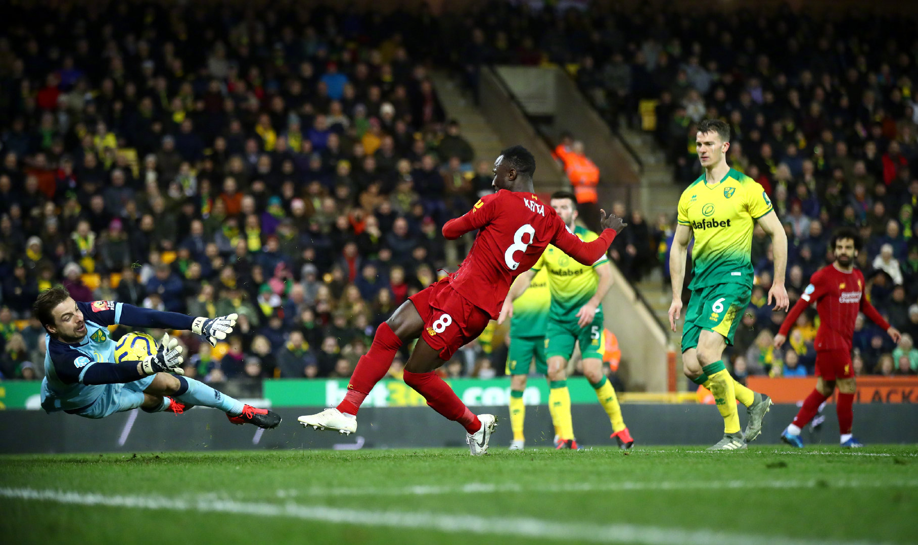 mk体育官方网站穆古鲁扎在老鹰比赛中大胜，惊险取胜引发热议！的简单介绍