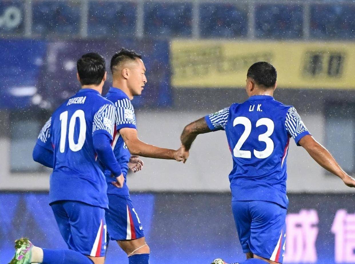 mk体育下载包含赛后国王杯传出新动向，上海申花止住颓势，管理层表态：引发热议，赛季目标并未改变的词条