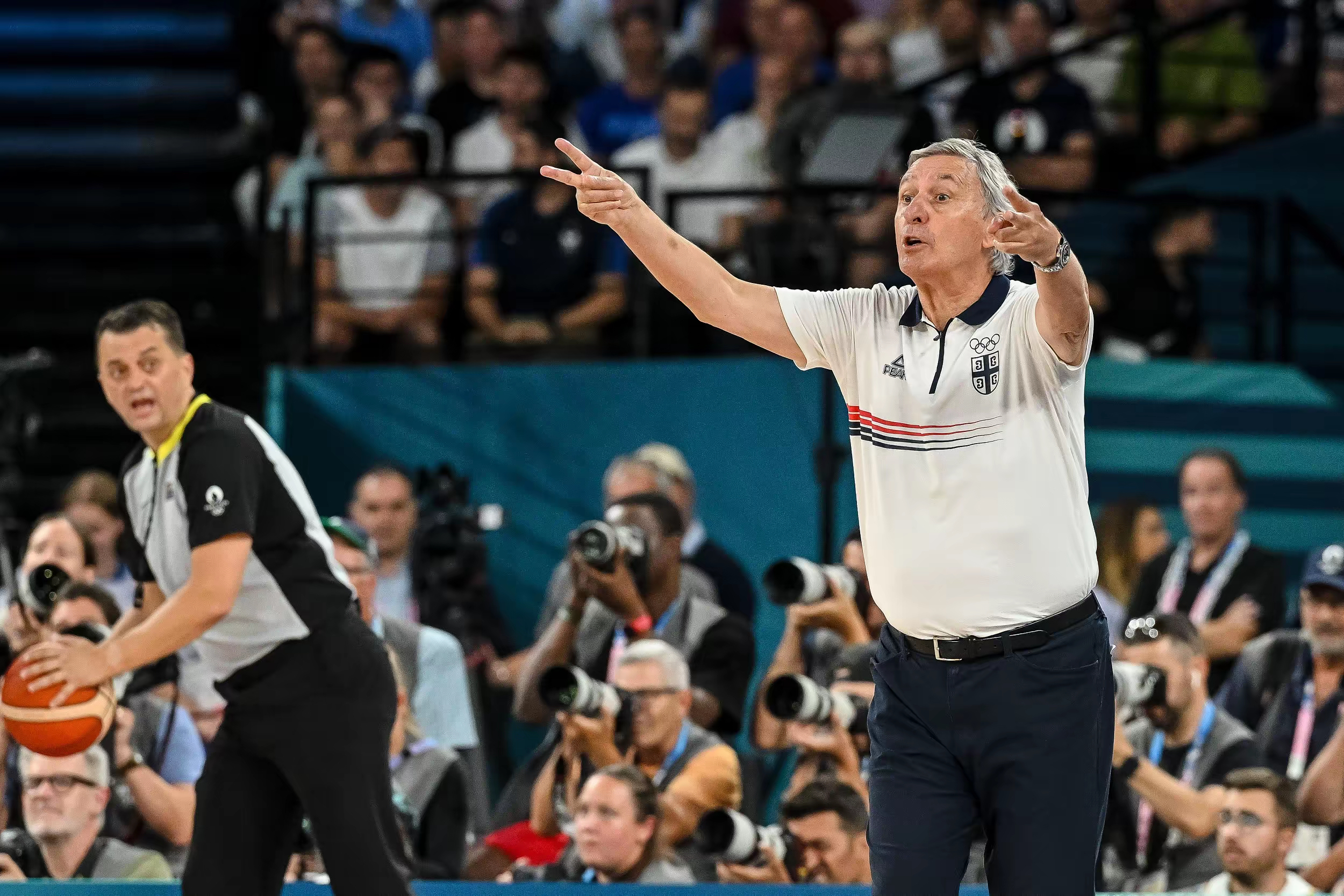 mk体育官网关于德国杯今晨走向成谜；塞维利亚扳平良机；态度坚定；训练强度明显提升的信息