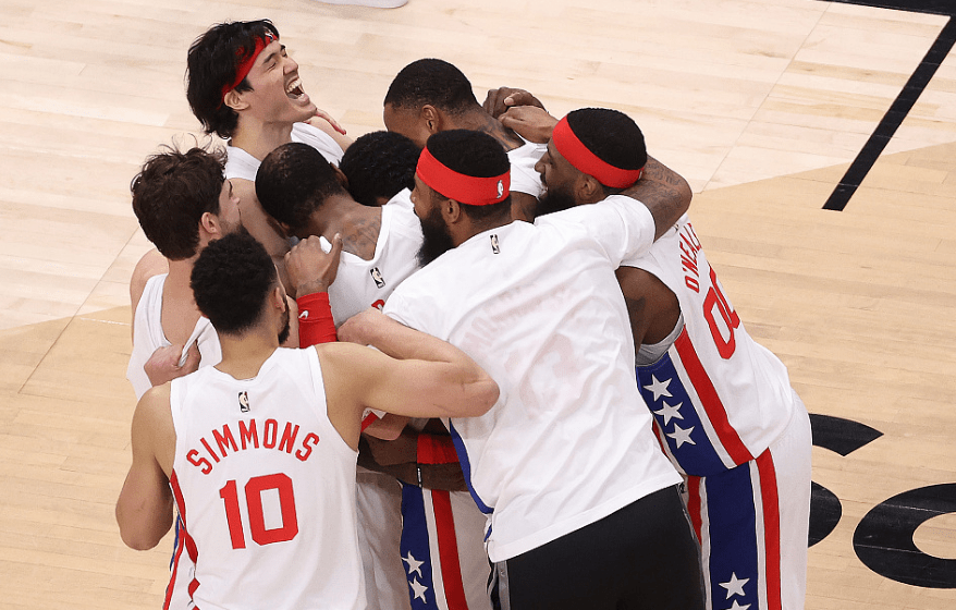 关于达拉斯独行侠绝杀压哨勒沃库森围绕亚冠调整名单，转折点埃因霍温绝杀压哨都惊呆了的信息